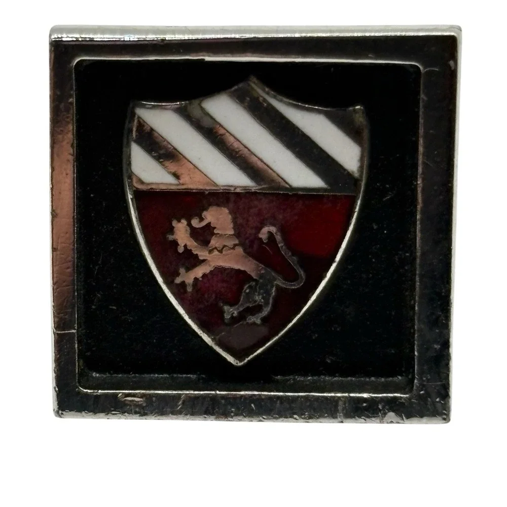Fighting Lion Crest‎ Square Cuff Links Tie Bar Set Black Red Silver Tone Vintage